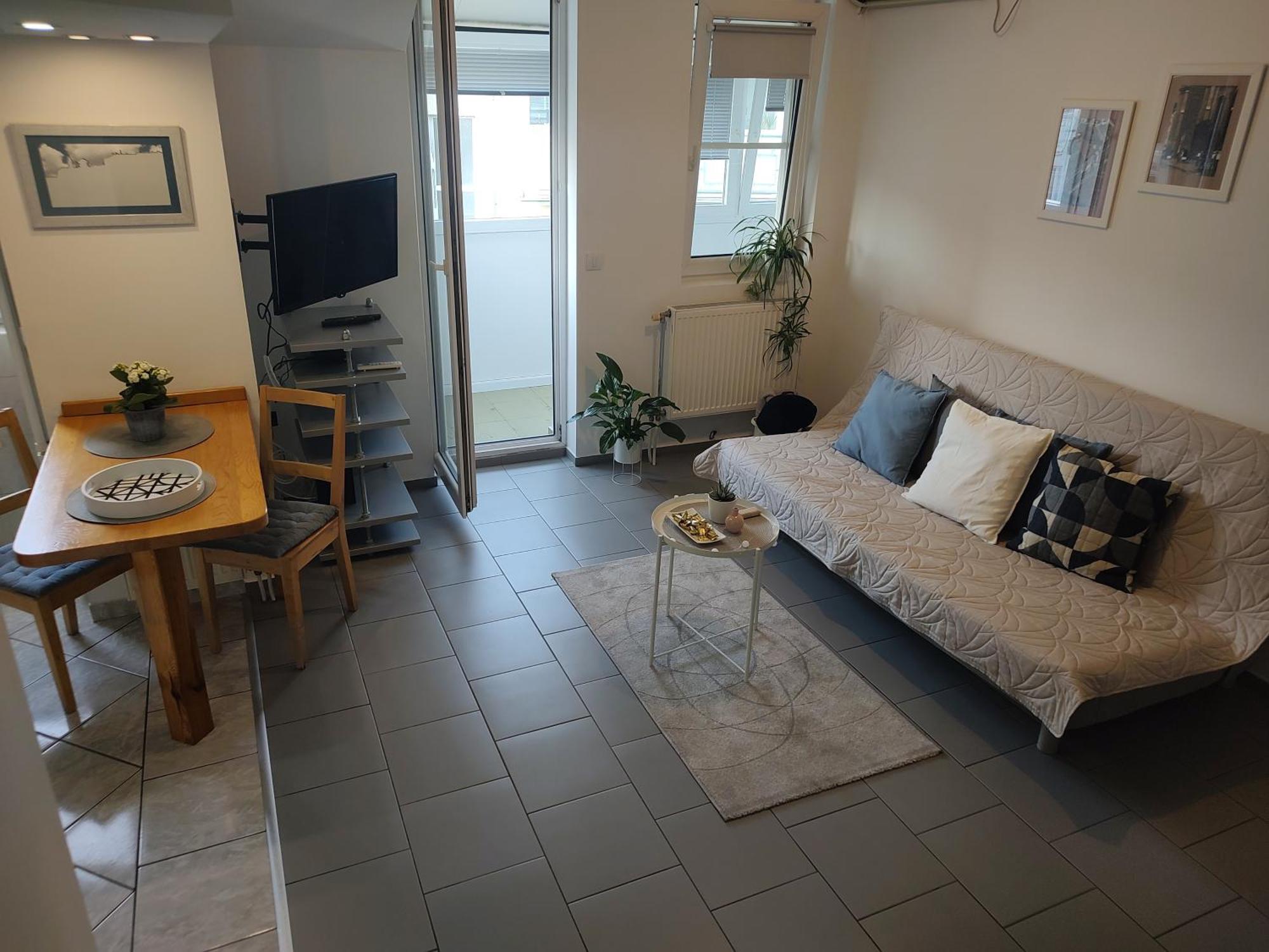 Twowheels Apartment - Apartment With Bicycles Novi Sad Exterior photo